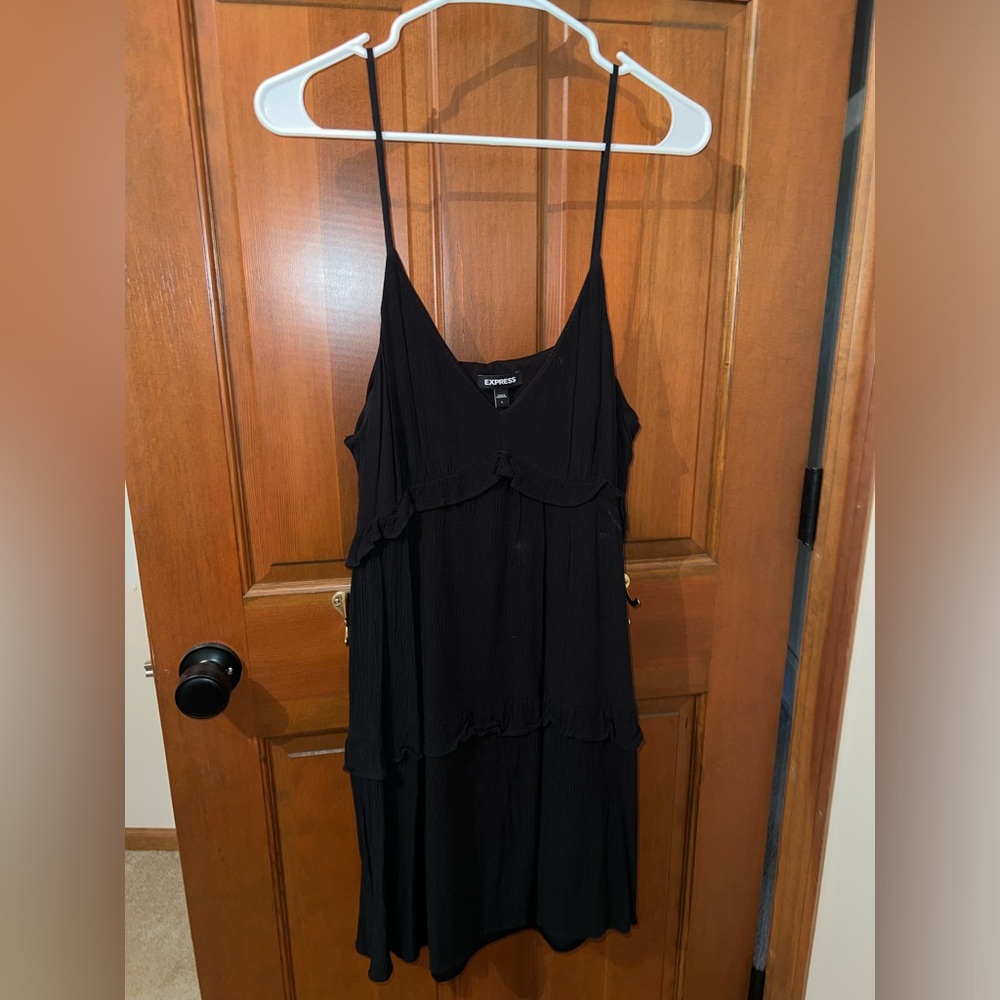 Express tiered shift dress